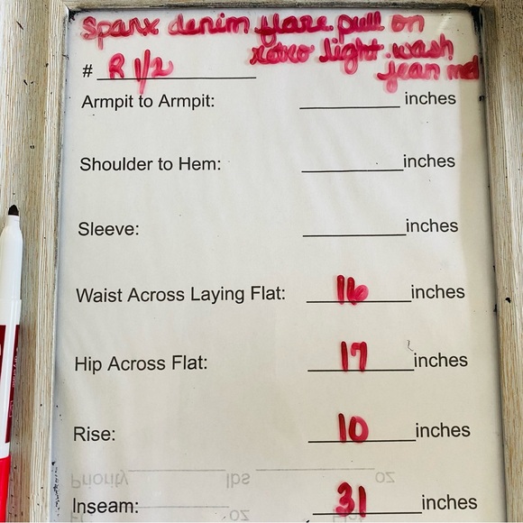 SPANX 20348Q Retro Light Wash Stretch Denim Pull On Flare Jeans Size Medium - Picture 8 of 8